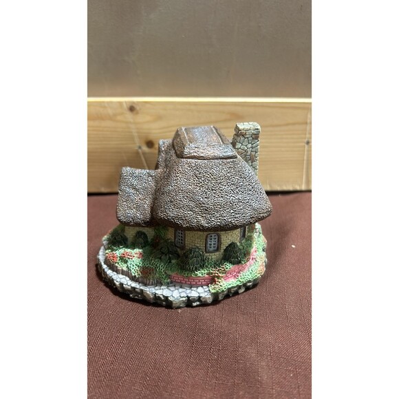 Stratford Olde England's Classic Cottages - Picture 5 of 6